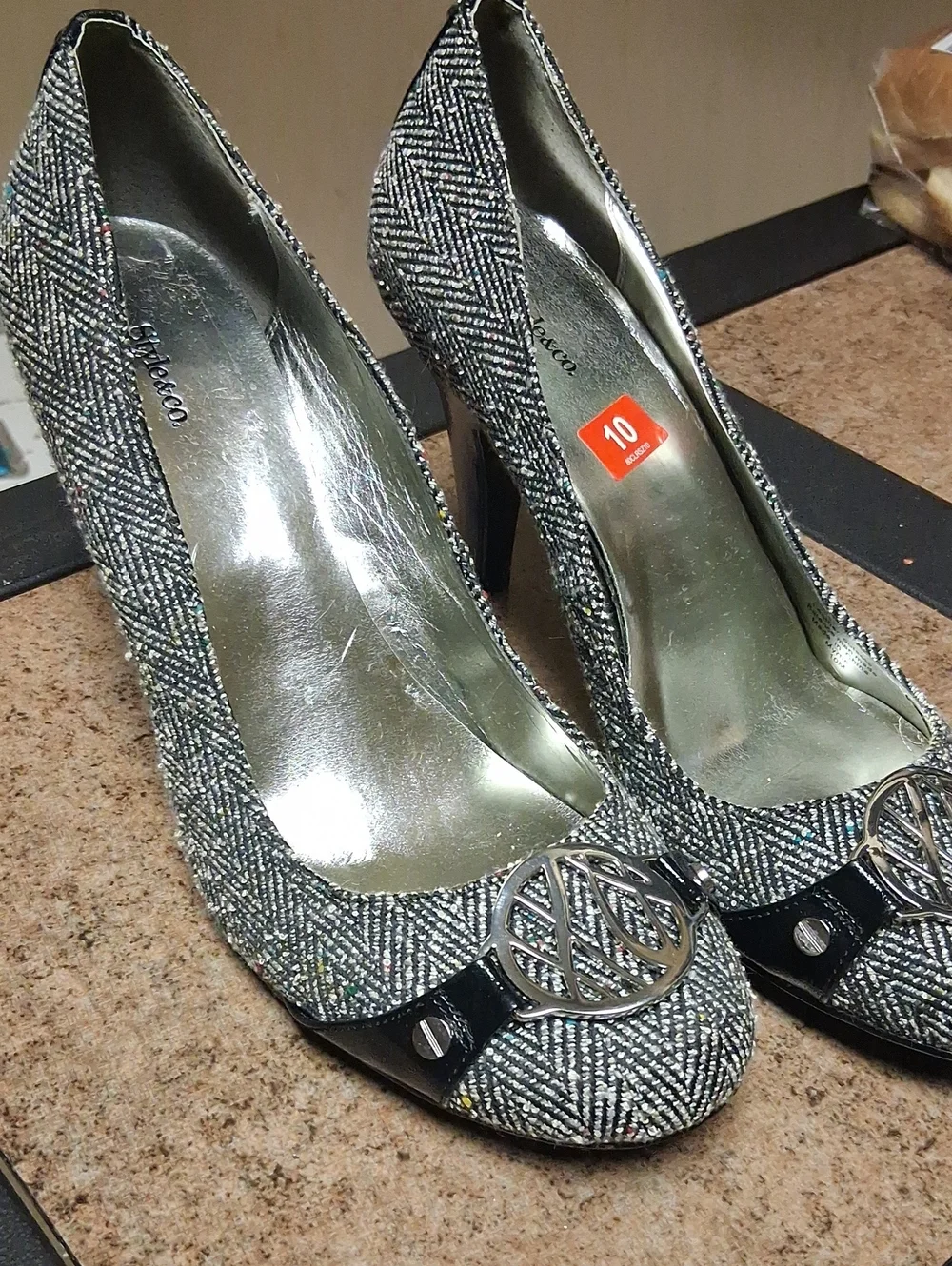 Size 10 Tweed Metallic Women’s Heels with Logo Accent